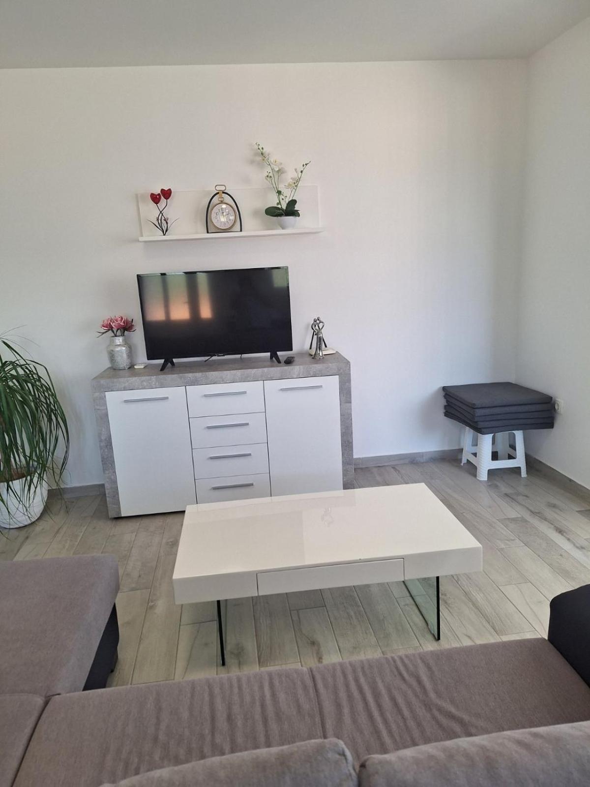 Apartmani Danica Vodnjan Buitenkant foto