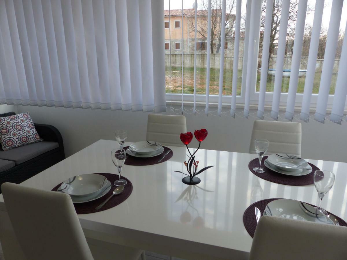 Apartmani Danica Vodnjan Buitenkant foto